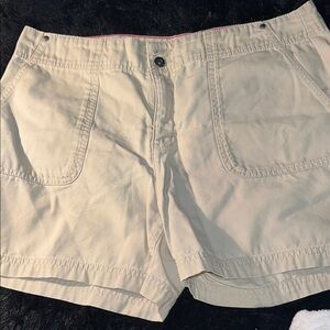Tommy Hilfiger Women's Khaki Shorts